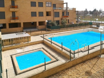 Venta de piso con piscina y terraza en Pelabravo, Pelabravo