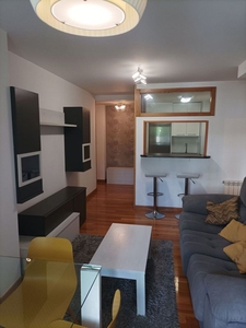 Alquiler de piso en Calvario - Santa Rita de 2 habitaciones con garaje y muebles