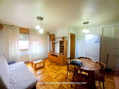 Alquiler de piso en O Berbés - Peniche de 1 habitación con muebles y calefacción