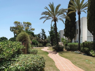 Ático en venta en Lomas De Marbella, Marbella, Málaga