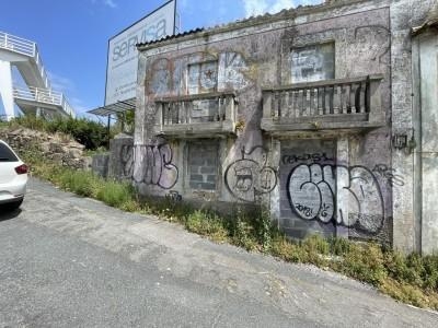 Casa con terreno en A Coruña
