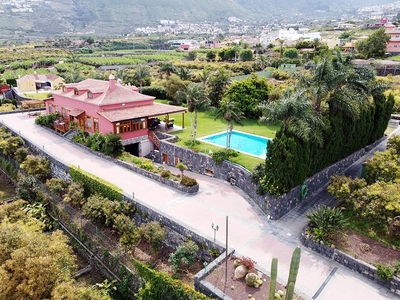 Casa en venta en La Orotava, Tenerife