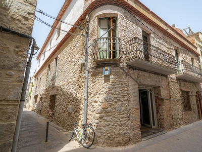 Venta de piso con terraza en Sant Pere Pescador, Alt empordà