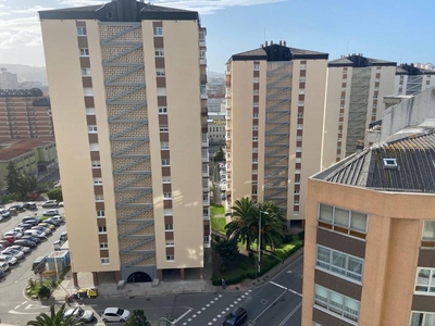 Venta Piso A Coruña. Piso de cuatro habitaciones Buen estado con terraza