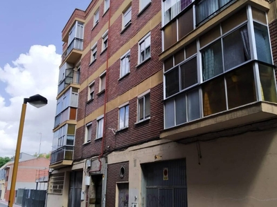 Venta Piso Valladolid. Piso de tres habitaciones en Pilarica. Tercera planta con terraza