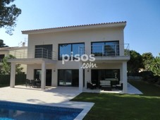Casa en venta en Carrer de Salvat-Papasseit, nº 1 en S'Agaró por 1.500.000 €