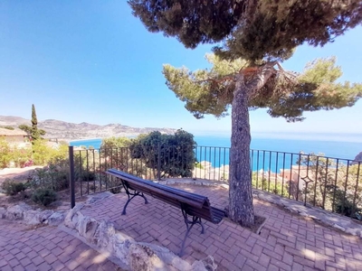 Alquiler Casa adosada en Urbanización atarazanas 1 Almuñécar. Buen estado con terraza 108 m²