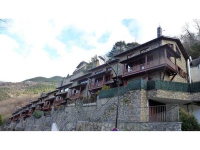 Alquiler Casa unifamiliar en Calle de la Comella Andorra la Vella. Buen estado con terraza 360 m²