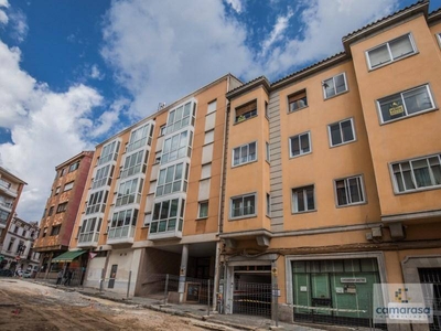 Alquiler Piso Ávila. Piso de una habitación en Calle Calderon De La Barca. Buen estado segunda planta