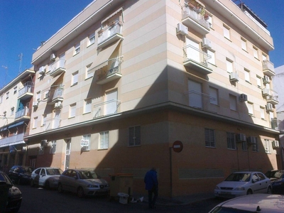 Alquiler Piso Huelva. Piso de una habitación en Calle Moncayo 2. Buen estado principal