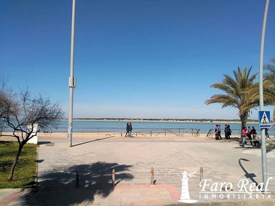 Alquiler Piso Sanlúcar de Barrameda. Piso de dos habitaciones Buen estado planta baja con terraza