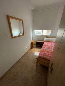 Habitaciones en C/ Joan Alcover, Palma de Mallorca por 320€ al mes
