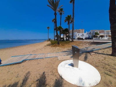 Venta Piso La Manga del Mar Menor. Piso de tres habitaciones en Pueblo Calido 89. Con terraza