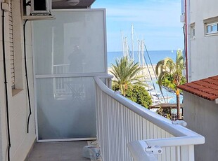 Apartamento en alquiler a 50 m de la playa