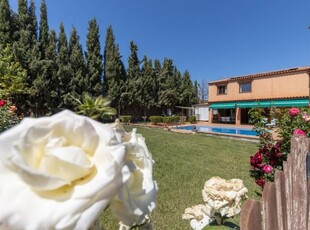 Casa con terreno en Moraleda de Zafayona