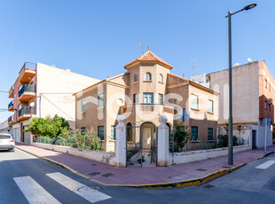 Casa en venta de 415 m² Calle Víctor Pérez, 30700 Torre-Pacheco (Murcia)