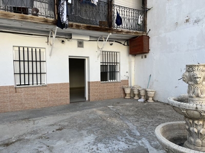 Alquiler de piso con terraza en Aranjuez, En el centro de Aranjuez