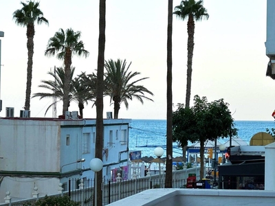 Alquiler Piso Benalmádena. Piso de dos habitaciones en Calle Águila 1. Muy buen estado segunda planta plaza de aparcamiento con terraza