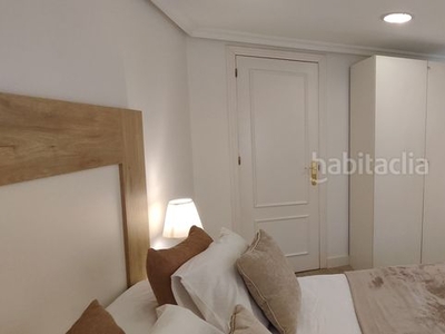 Alquiler piso con 2 habitaciones amueblado con ascensor y aire acondicionado en Murcia
