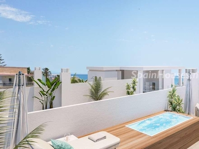 Apartamento ático en venta en La Carihuela - Los Nidos, Torremolinos