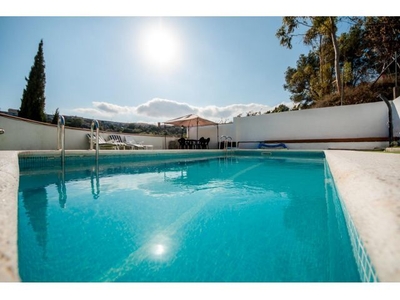 Casa con piscina en Can Cardús, (Esparreguera)