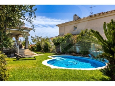 Casa en Venta en La Platja de Calafell, Tarragona