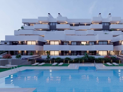 Fabuloso apartamento de lujo con gran terraza en venta en las Mesas, Estepona. Málaga