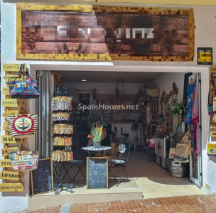 Local en venta en Playa Bajadilla-Puertos, Marbella