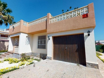 Venta Chalet Torrevieja. 100 m²