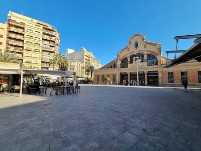 Venta Piso Alicante - Alacant. Piso de cuatro habitaciones en Carrer Pintor Velazquez. Buen estado segunda planta con terraza
