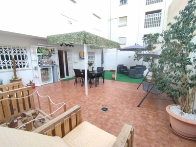 Venta Piso Alicante - Alacant. Piso de cuatro habitaciones Primera planta con terraza