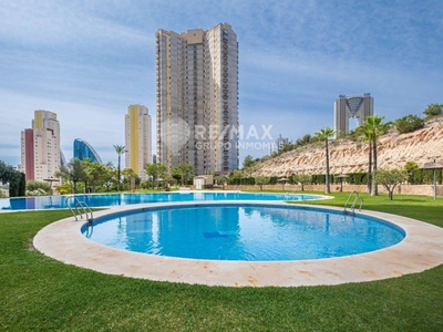 Venta Piso Benidorm. Piso de dos habitaciones Décima planta plaza de aparcamiento