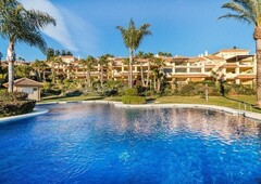 Piso en venta en Nueva Andalucía Centro, Marbella, Málaga