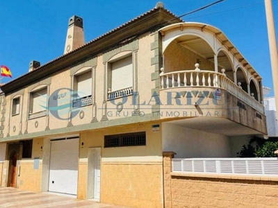 Alquiler Casa adosada en Calle JOSE OJEDA 45 Roquetas de Mar. Buen estado con balcón 111 m²
