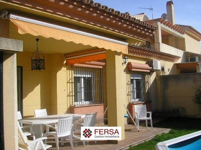 Alquiler Casa unifamiliar El Puerto de Santa María. Con terraza 209 m²