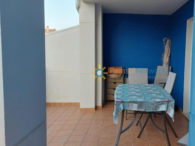 Alquiler de piso con piscina y terraza en Oliva, Playa