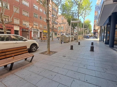 Local comercial Cornellà de Llobregat Ref. 93883609 - Indomio.es