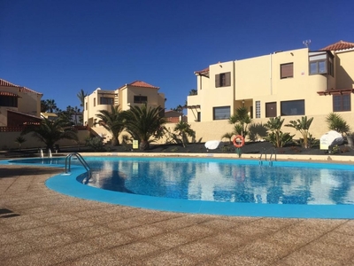 Venta de dúplex con piscina en Antigua, Antigua