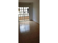 Venta Piso Arona. Piso de una habitación en Calle La Gomera 10. Buen estado segunda planta con balcón