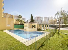 Venta Piso Vélez-Málaga. Piso de tres habitaciones Segunda planta con terraza