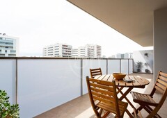 Alquiler piso con 2 habitaciones amueblado con ascensor, parking, calefacción y aire acondicionado en Badalona