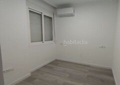 Apartamento en planta baja de dos dormitorios en el centro de los boliches! en Fuengirola