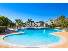 Ático en venta en Golden Mile en Lomas de Marbella Club-Puente Romano por 2.250.000 €