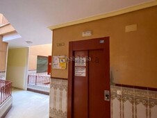 Piso en calle doctor jiménez encina 18 piso con ascensor en Torremolinos