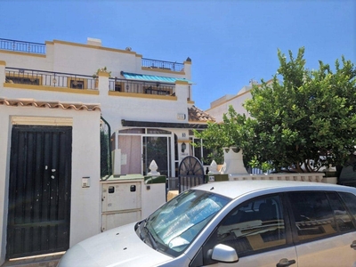 Chalet en venta en Avenida Habaneras - Curva de Palangre, Torrevieja, Alicante