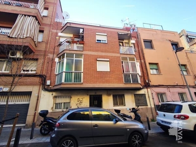 Piso en venta en Calle Sevilla, Bajo, 08917, Badalona (Barcelona)