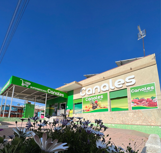SE VENDE Supermercado en Ciudad Quesada ¡Oportunidad única para una inversión lucrativa! Venta Ciudad Quesada