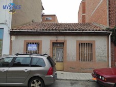 Venta Casa unifamiliar Ávila. A reformar 96 m²