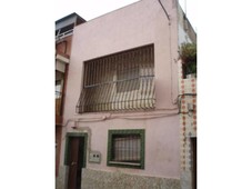 Venta Casa unifamiliar Badajoz. A reformar con terraza 150 m²