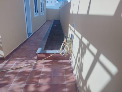 Alquiler de piso con terraza en Las Galletas-Costa del Silencio (Arona)